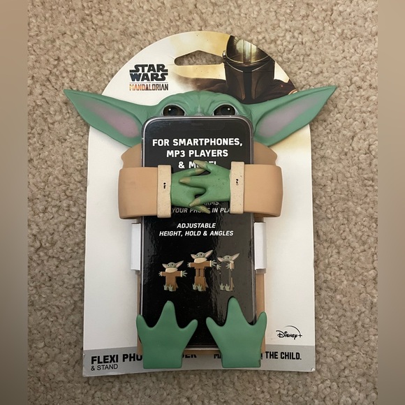 Baby Yoda The Child Grogu Mandalorian Phone Holder - Picture 1 of 2